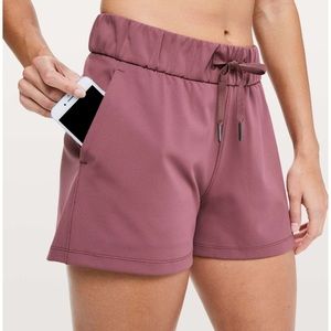 Lululemon on the fly shorts